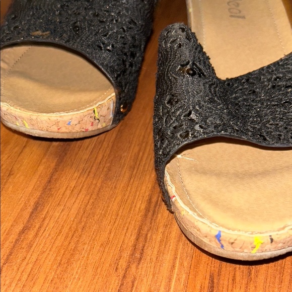 Black sparkling Sandals with Contoured Sole - Picture 6 of 7